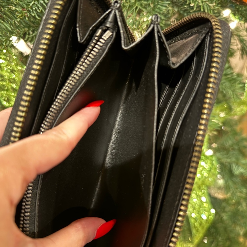 Coach Wallet - Picture 7 of 8